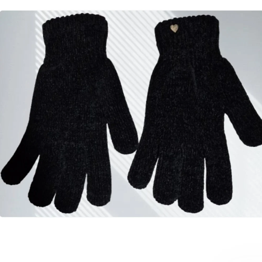 Juicy Couture Black Knit Soft Gloves With Gold Heart Charm One Size
